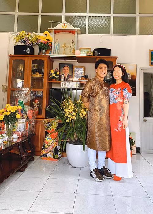 Dịp Tết Nguyên Đán 2020, Hòa Minzy về quê của Minh Hải. Gần đây, Minh Hải gọi Hòa Minzy là "gái đã có chồng" khiến cư dân mạng càng có cơ sở để tin chuyện nữ ca sĩ đã kết hôn là sự thật.