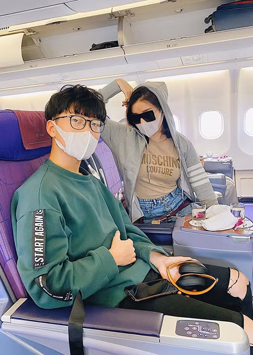 Huyền My cho biết, Việt Anh sớm tự lập, có đam mê kiến trúc thay vì thích showbiz.