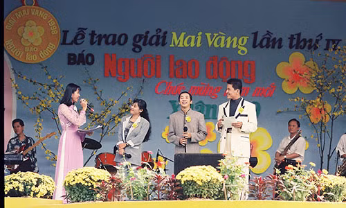 Nghe si Thanh Loc: Bac thay trong nghe thuat khien nhieu sao Viet kinh ne-Hinh-5