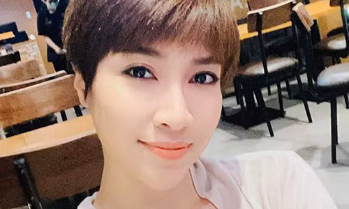 Pha Le ta hoa khi bi trom sach nu trang kim cuong, dien thoai