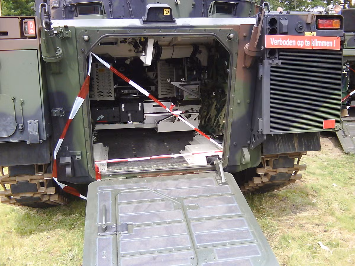 Nhìn chung, CV9035 không phải là một chiếc xe chiến đấu bộ binh mạnh mẽ về hỏa lực. Nó khác hoàn toàn so với các dòng xe BMP cực mạnh của Nga. Thậm chí hỏa lực của dòng BMP-1 (lạc hậu) còn vượt trội CV9035.