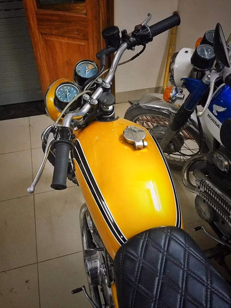 Hiện nay, CB350 K4 vẫn là một trong những dòng xe được dân chơi trên Thế giới ưa chuộng, không chỉ vì độ bền bỉ mà còn do có bộ khung, máy cùng cặp bánh xe hoàn hảo để độ lên nhiều kiểu dáng xe khác nhau. Thậm chí chiếc xe còn được mệnh danh là "The Black do có cấu trúc nguyên bản hoàn hảo để "pha" thành kiểu dáng cafe racer.