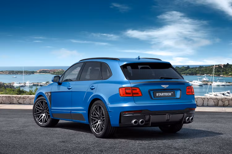 Mặc dù vậy, hiệu năng của Bentley Bentayga do Startech độ cũng trở nên mạnh mẽ hơn xe nguyên bản nhờ có hệ thống xả mới. Không chỉ cung cấp tiếng nổ ấn tượng hơn, hệ thống xả này còn có van ngắt để giới hạn âm thanh khi cần thiết.