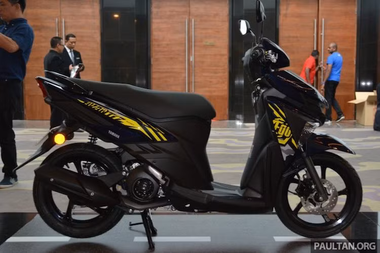 Yamaha Ego Avantiz có trọng lượng chỉ 96 kg cùng với yên với chiều cao 773 mm, khiến chiếc xe phù hợp với nhiều đối tượng khách hàng sử dụng trong thành phố. Bình xăng của xe có dung tích 4,2 lít trong khi khoang chứa đồ bên dưới yên cũng đạt thể tích lên tới 14 lít.