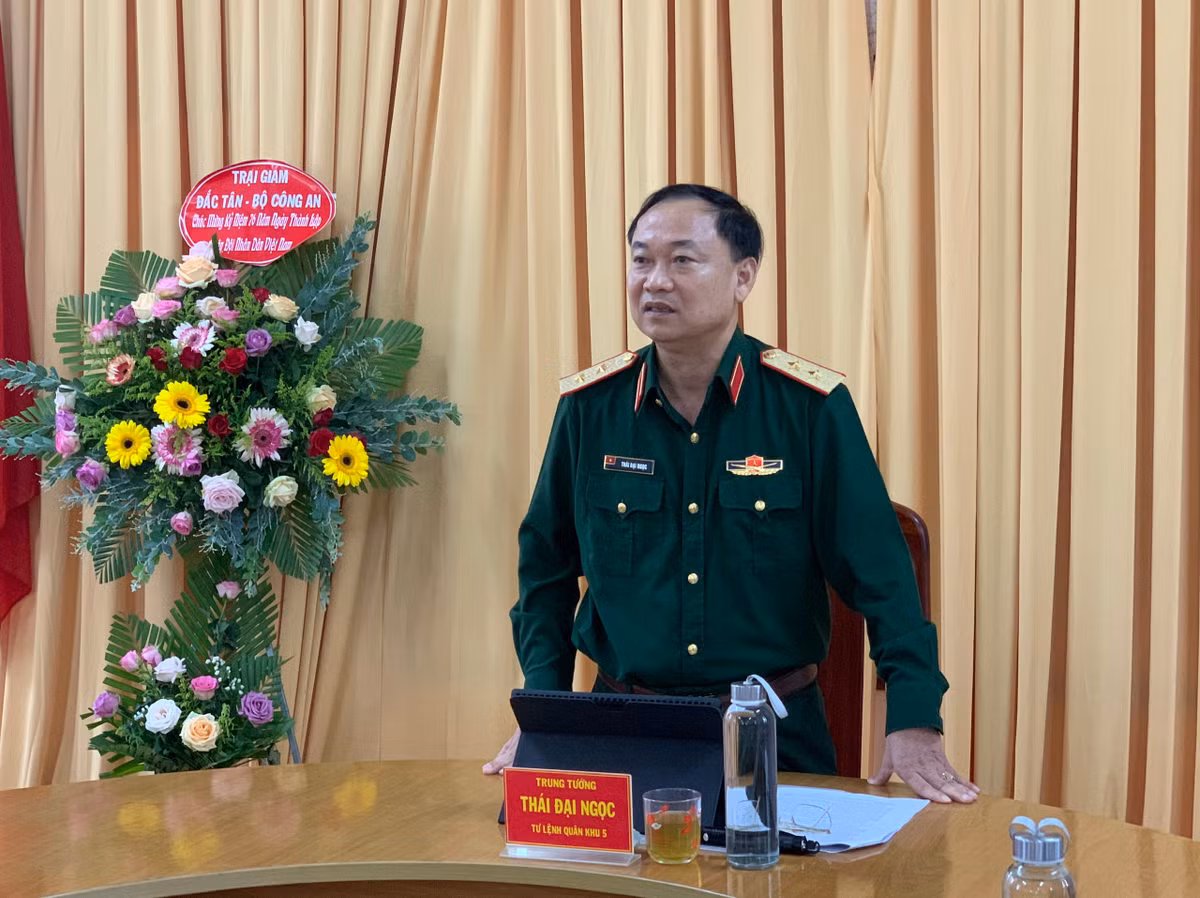 Từ tháng 6/2018 đến tháng 11/2018, ông là Phó Tư lệnh kiêm Tham mưu trưởng Quân khu 5. Tháng 11/2018, ông được bổ nhiệm chức vụ Cục trưởng Cục Tác chiến (Bộ Tổng tham mưu). Từ tháng 10/2020, ông giữ chức vụ Tư lệnh Quân khu 5. 