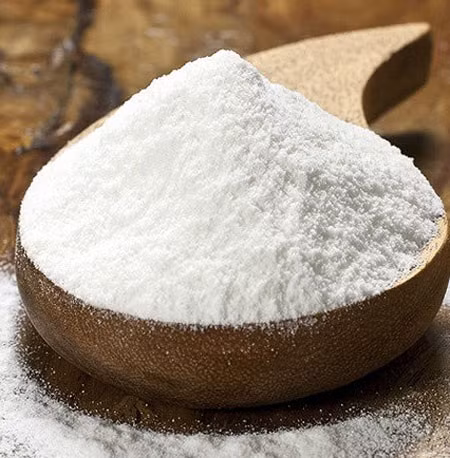 Bột đao. Cho bột đao vào một nồi nhỏ, cho nước vào và đặt lên bếp đun đến khi sánh mịn thì cho thêm nước cốt chan, mật ong vào khuấy đều. Sau đó, đợi hỗn hợp nguội bớt thì thực hiện tẩy lông.