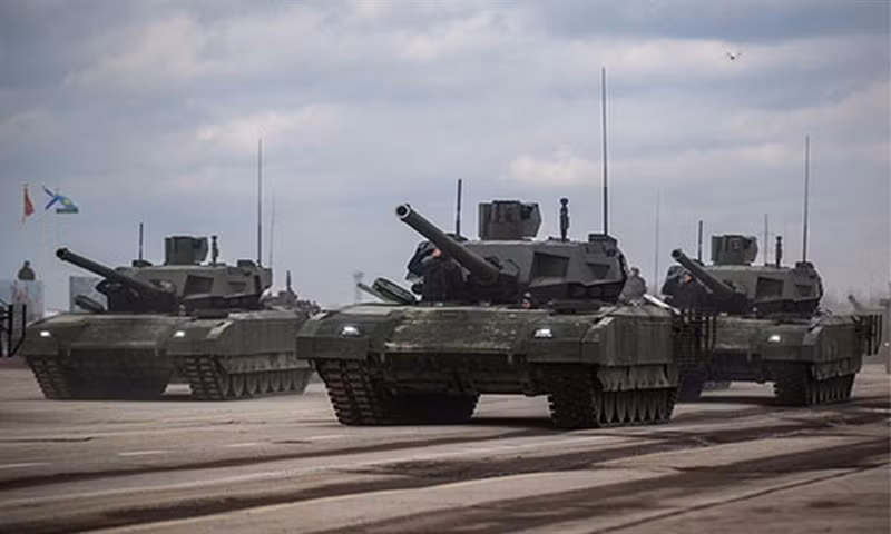 Xe tăng T-14 Armata của Nga được đánh giá có khả năng chiến đấu mạnh nhất hiện nay. Và việc trang bị thêm các thiết bị hiện đại như nòng pháo 2A82-1M sẽ biến chúng trở thành siêu vũ khí và khiến Mỹ và NATO có lý do để lo lắng.