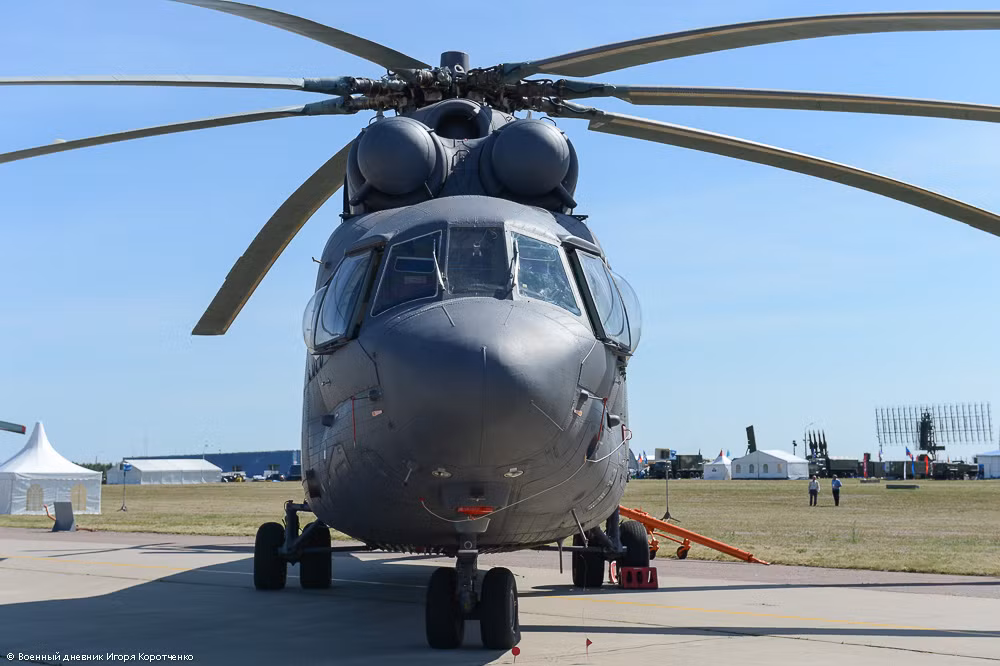 Còn lại, khả năng vận tải của trực thăng Mi-26T2 vẫn như trước với tải trọng tối đa hơn 20 tấn hàng hóa, có thể chở 82 lính dù cùng trang bị hoặc 60 thương binh cùng trang bị y tế...