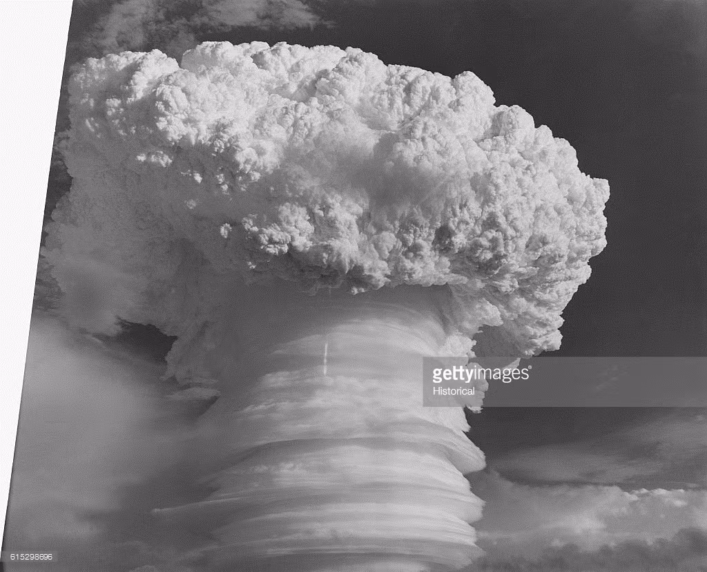 Cột mây khổng lồ trong vụ thử Oak, một phần của chiến dịch Hardtack năm 1958. Ảnh: Getty.
