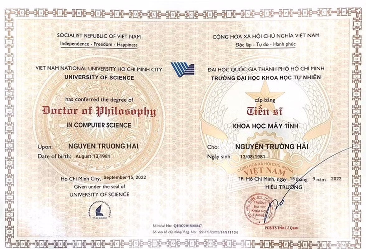  Dùng bằng tiến sĩ giả làm trưởng, phó khoa nhiều trường đại học, cao đẳng: Ngày 27/11/2023, Trường cao đẳng Công Thương Việt Nam cho biết ông Nguyễn Trường Hải - trưởng khoa công nghệ thông tin của trường, đã nghỉ việc từ đầu tháng 11/2023, sau khi trường xác minh ông này dùng bằng tiến sĩ giả. Theo lãnh đạo trường này, do thầy trưởng khoa cũ nghỉ việc nên khi thấy ứng viên có bằng tiến sĩ ngành phù hợp thì tuyển dụng, thử việc và bổ nhiệm ngay. Ông Hải đã dạy tại trường một vài môn. Trước khi về trường, ông Hải từng làm giảng viên, lãnh đạo khoa ở 6-7 trường đại học, cao đẳng. 