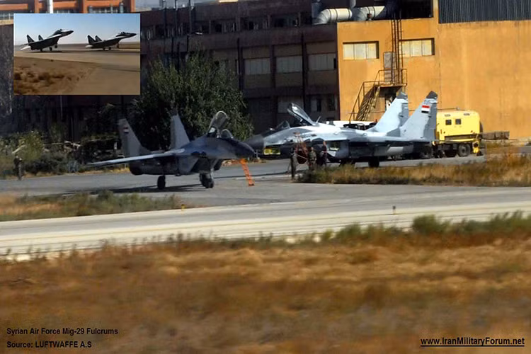 Về khả năng cơ động MiG-29 rõ ràng vượt trội hơn hẳn so với F/A-18E/F khi nó có thể thực hiện hành trình bay lên đến 2.400km/h, nhưng bù lại tấm tác chiến của nó chỉ vào khoảng 1.400km điều này không thực sự quan trọng khi MiG-29 Syria chỉ hoạt động trong vai trò tiêm kích đánh chặn. Nguồn ảnh: Wikimedia.