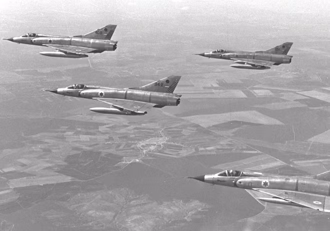 Máy bay bay chiến đấu Mirage của Israel. Ảnh: JPost.