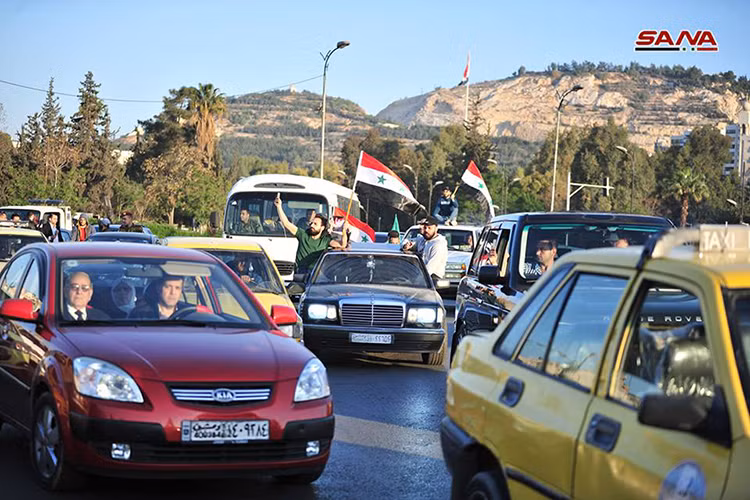 Anh và Pháp cũng tuyên bố tham gia cuộc tấn công này vào các cơ sở quân sự của Syria cách Homs 24km về phía tây nằm xa khu vực dân cư. Nguồn ảnh: SANA.