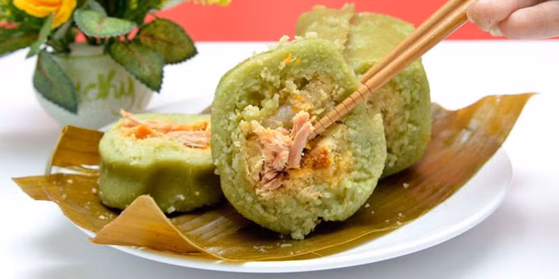 Bạn cũng không nên ăn bánh chưng rán. Ảnh: tgdd.