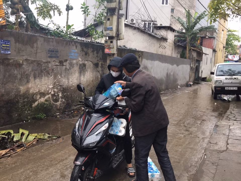 Bao nhiêu người đã tiếp xúc với ca nhiễm Covid-19 thứ 73 ở Hải Dương? - Hình 14 Bao nhieu nguoi da tiep xuc voi ca nhiem Covid-19 thu 73 o Hai Duong?-Hinh-14