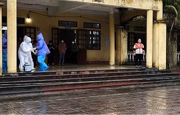 Bao nhiêu người đã tiếp xúc với ca nhiễm Covid-19 thứ 73 ở Hải Dương? - Hình 4 Bao nhieu nguoi da tiep xuc voi ca nhiem Covid-19 thu 73 o Hai Duong?-Hinh-4