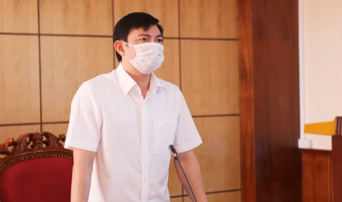 Tu vu Bi thu Co To quan he bat chinh: Ngoai tinh co the bi xu hinh su?