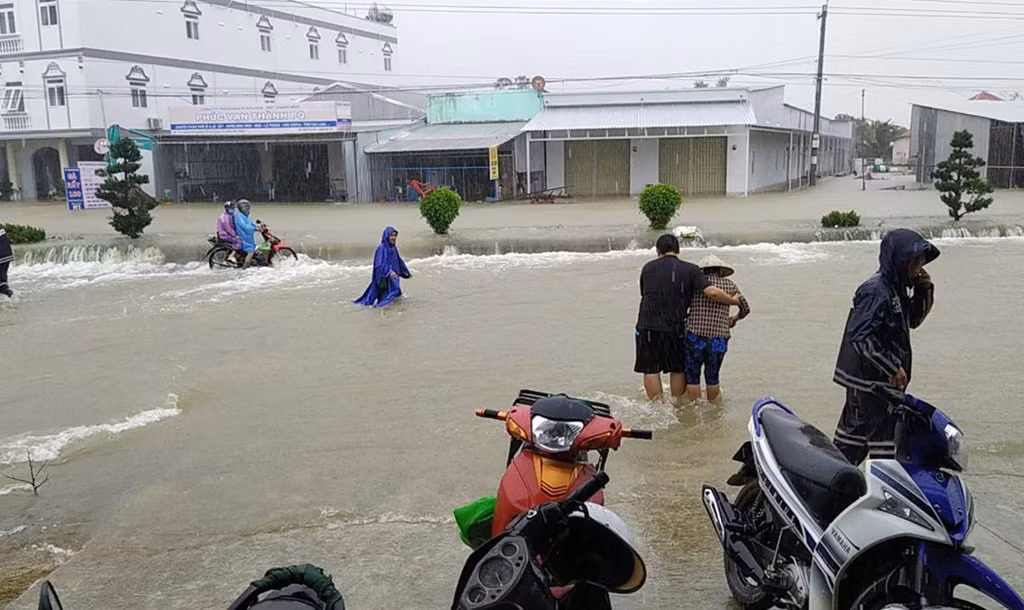 Phu Quoc ngap lich su, duong xa bien thanh song