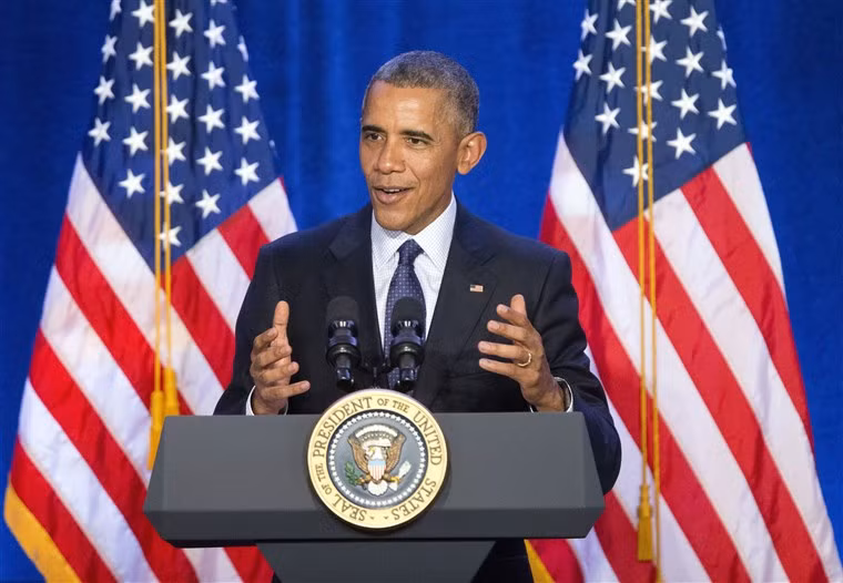 Với 2 nhiệm kỳ Tổng thống liên tiếp, ông Obama trở thành chính trị gia thuộc đảng Dân chủ thứ hai tái đắc cử Tổng thống Mỹ kể từ Thế chiến Thứ hai (sau Tổng thống Bill Clinton).