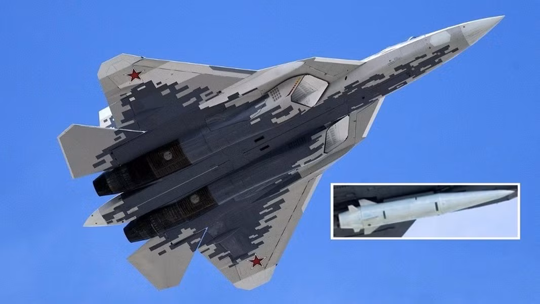 Việc trang bị tên lửa siêu thanh này, sẽ biến Su-57 giống như những chiến đấu cơ thế hệ 4 của Nga như Su-30, Su-34 và Su-35, vốn không có khả năng tàng hình. Nếu được xác nhận, điều này sẽ đại diện cho một sự thay đổi đáng kể trong khái niệm hoạt động của Su-57, được thiết kế như một máy bay chiến đấu tàng hình. 