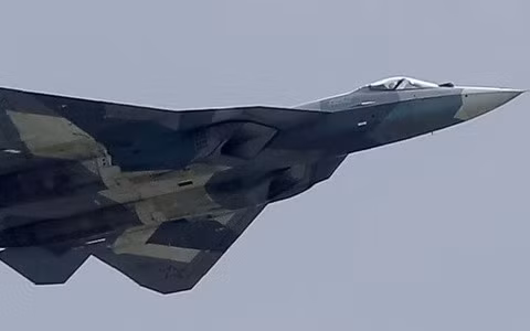 Tên lửa Kinzhal đã được quân đội Nga sử dụng tương đối thường xuyên ở chiến trường Ukraine. Cũng có suy đoán rằng Nga có thể mở rộng việc triển khai Kinzhal trong tương lai, với khả năng tích hợp vào các phương tiện phóng khác, ví dụ như với chiến đấu cơ Su-57. 