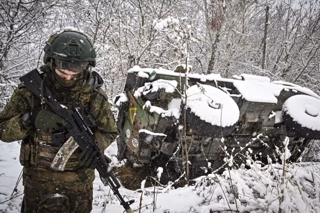 Tỷ lệ tổn thất của Ukraine ở Kursk đã tăng lên, vượt xa mức độ chiến đấu mà họ có thể chịu đựng được. Tuyến đường giao thông ngập tràn xác xe cơ giới bị phá hủy bởi vũ khí dẫn đường chính xác. Nhiều UAV trinh sát của AFU đã phát hiện các tay súng bắn tỉa và nhóm chống tăng của Nga, phục kích tại các đoạn đường quan trọng, hạn chế hoạt động luân chuyển của AFU. 