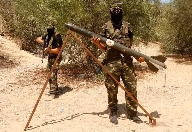 Bây giờ các nhà lãnh đạo Hamas đang cố gắng đạt được lợi ích chính trị thông qua hành động quân sự. Hơn nữa, các quan chức tình báo Israel không dự đoán được điều gì sẽ xảy ra tiếp theo.