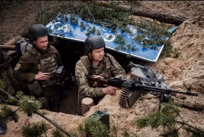 Tại sao quân đội Ukraine không tập trung tấn công theo kiểu “tổng lực”? Đây là câu hỏi mà quân đội Nga muốn hỏi nhất lúc này! Bởi vì quân đội Ukraine rõ ràng có ưu thế tuyệt đối về quân số, nhưng họ lại không mở một cuộc tấn công cấp chiến dịch?