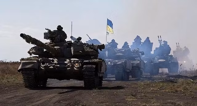 Tuy nhiên, các nước phương Tây do Mỹ đứng đầu, thực sự đang tiến hành hỗ trợ Ukraine một cách mạnh mẽ; đồng thời nhanh chóng trang bị cho Quân đội Ukraine một lượng lớn vũ khí và thiết bị chỉ trong vòng 20 ngày và danh sách này khiến kinh ngạc.