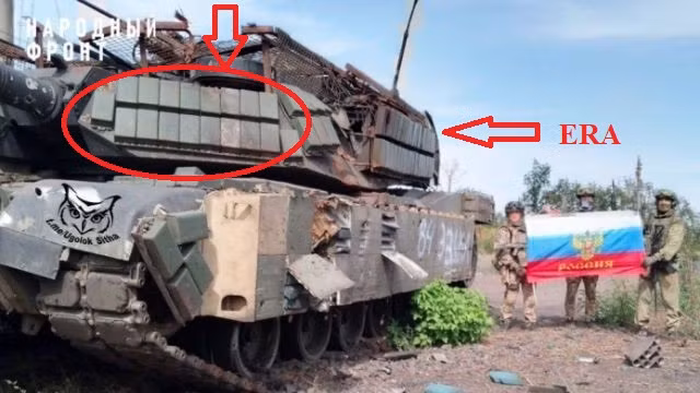 Hơn nữa, khả năng giáp bảo vệ của M1A1 Abrams cũng rất đáng lo ngại. Mặc dù Quân đội Ukraine sau đó đã nâng cấp khả năng bảo vệ của xe tăng chiến đấu Abrams theo kiểu “Liên Xô hóa" khi đeo thêm giáp phản ứng nổ (ERA) ở một mức độ nhất định và lắp đặt giáp lồng trên xe, nhưng về tổng thể, xe tăng Abrams rất nặng, khó bảo trì.