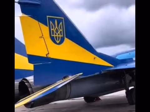 Cu “va cham” lich su: UAV Geran-2 pha huy chien dau co MiG-29-Hinh-5