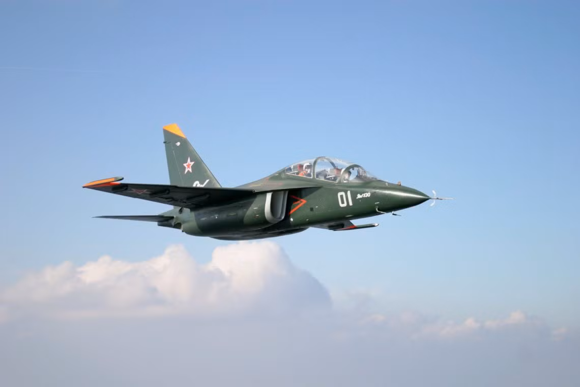 Như vậy có thể nói, có trong tay những chiếc Yak-130, KQND Việt Nam đã sở hữu mẫu máy bay huấn luyện đa năng phản lực hiện đại bậc nhất thế giới hiện nay; đáp ứng yêu cầu tiến thẳng lên hiện đại. Nhưng chính xác những chiếc Yak-130 sẽ được KQND Việt Nam sử dụng vào nhiệm vụ nào?