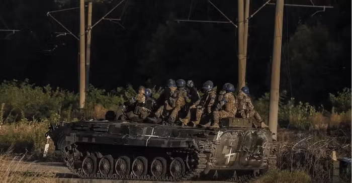 Tất nhiên, Kiev cũng biết tầm quan trọng của Donbass, nhưng câu hỏi đặt ra là liệu quân đội Ukraine có còn đủ sức chiến đấu để chống lại quân đội Nga ở Donbass hay không?