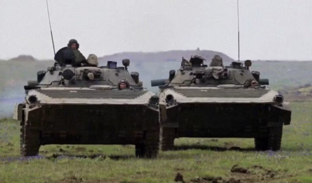 Tuy nhiên, bằng bất kỳ biện pháp nào, cuộc khủng hoảng Nga – Ukraine còn lâu mới kết thúc. Mặc dù Nga đã đưa ra một số tuyên bố về việc rút quân, kèm theo hình ảnh và video, nhưng Mỹ và các đồng minh vẫn “tỏ ra nghi ngờ”.