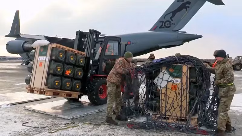 Các vũ khí tiên tiến của Mỹ và NATO sẽ được sử dụng ở chiến trường Ukraine, và cuộc chiến Ukraine đã trở thành "bãi thử" cho các loại vũ khí tiên tiến của cả phương Tây lẫn của Nga.