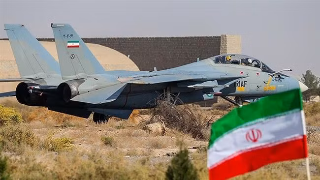 Mặc dù Không quân Iran đã lên kế hoạch đưa vào biên chế chiến đấu 50 máy bay chiến đấu Su-35S của Nga, nhưng vì nhiều lý do khác nhau, Iran đã bất ngờ tuyên bố hủy bỏ kế hoạch nhận loại máy bay này vào tháng 7 năm nay. 