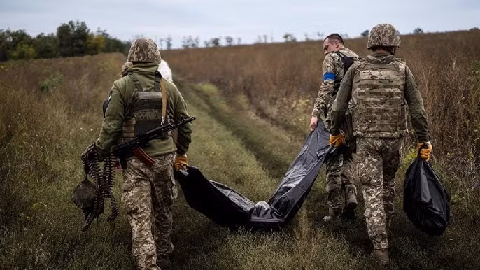 Hiện nay, việc bổ sung quân số cho Quân đội Ukraine lại càng khó khăn hơn, khi họ chỉ dựa vào việc tuyển mộ cưỡng ép, do vậy những tân binh này chiến đấu không hiệu quả. Thậm chí Quốc hội Ukraine còn đề xuất huy động cả những quân nhân đã nghỉ hưu vào Lực lượng Vũ trang Ukraine.