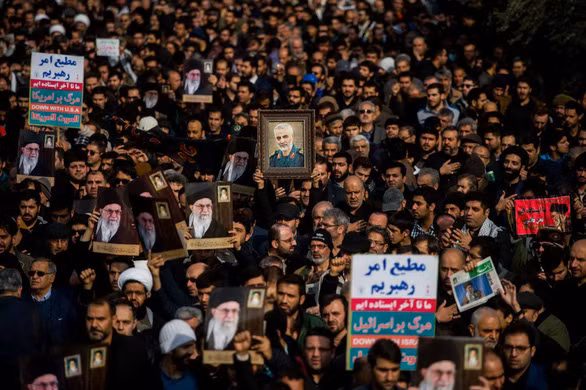 Vào năm 2020, Mỹ tiến hành vụ ám sát chỉ huy của lực lượng đặc biệt Iran “Al-Quds” Qasem Soleimani ở Iraq, càng làm tăng cường cuộc thảo luận về một “kịch bản quân sự” có thể xảy ra. Đặc biệt trong một bài xã luận, tờ The New York Times của Mỹ đã viết về “nguy cơ xâm lược quân sự tăng mạnh”.