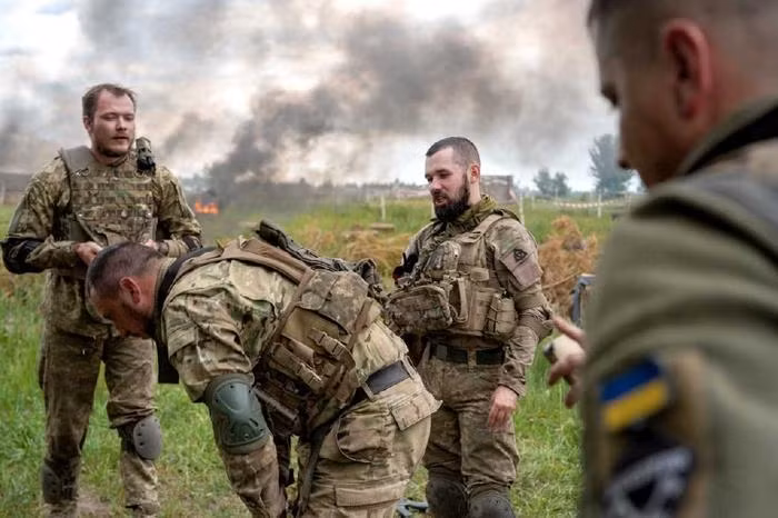 Đối với Quân đội Ukraine, cuộc tấn công này của Nga chắc chắn là một đòn nặng nề. Tuyến phòng thủ tạm thời của họ đã bị xé nát, và lực lượng còn lại phải đối mặt với nguy cơ bị bao vây và thiệt hại thêm.