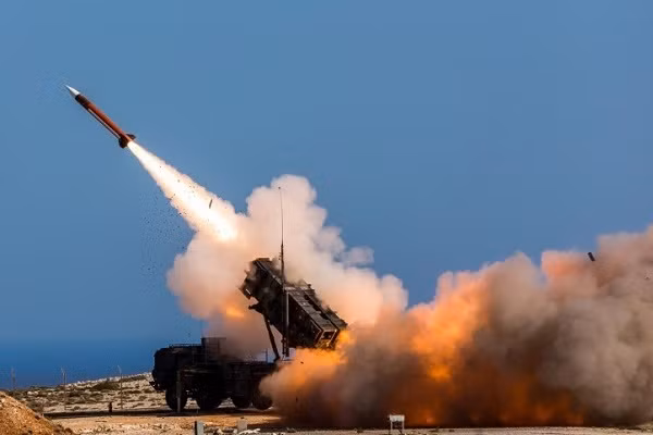 Nếu Ukraine được trang bị tên lửa Patriot, việc này có thể gây ra sự răn đe lớn đối với Không quân Nga; đặc biệt là khi máy bay chiến đấu của Không quân Nga xâm nhập không phận Ukraine, có khả năng sẽ trở thành mục tiêu của các hệ thống tên lửa Patriot. 