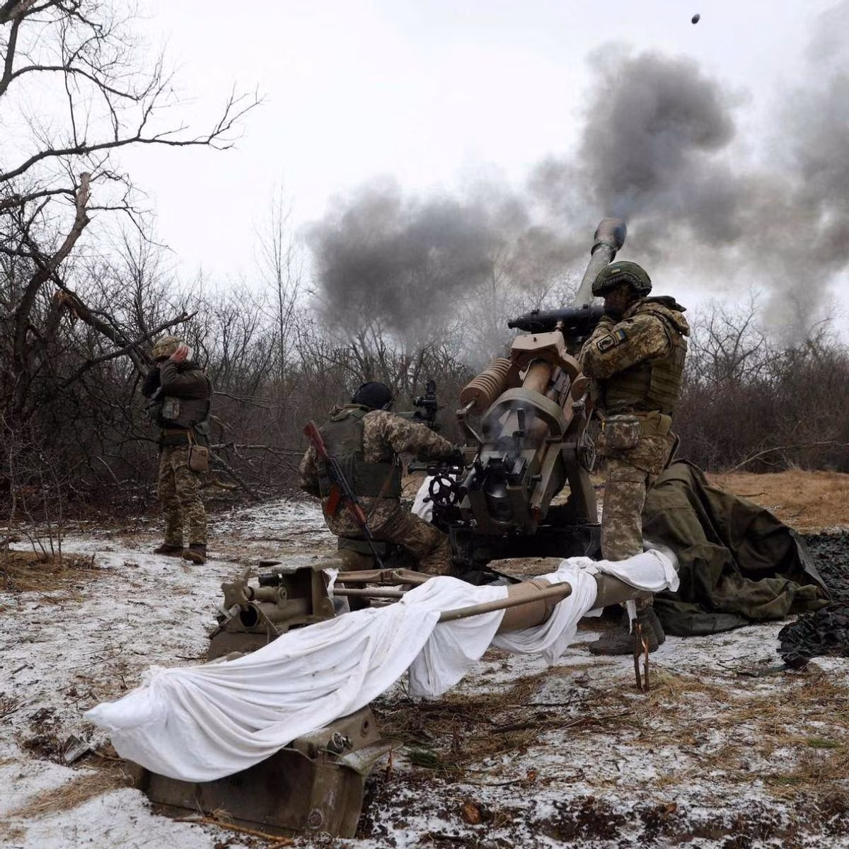 Theo Tướng Syrsky cho biết, sau khi Quân đội Ukraine cầm cự được ở Bakhmut khoảng 4 tháng, họ sẽ "sớm" tiến hành phản công. Những nhận xét này là tuyên bố trực tiếp nhất từ phía Ukraine, về quá trình chuyển đổi từ phòng ngự sang tấn công.