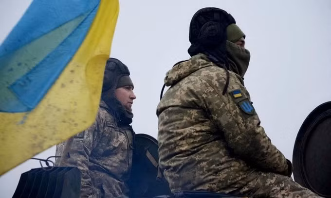 Trên thực tế, nhìn từ góc độ toàn chiến trường, Quân đội Ukraine vẫn rất “e ngại” trước hiệu quả chiến đấu của Quân đội Nga. Quân đội Ukraine không dám trực tiếp đối đầu quân thiết giáp và bộ binh Nga.