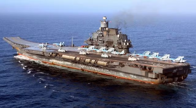 Tai sao Hai quan Nga bo Su-33 va dung MiG-29K de thay the?
