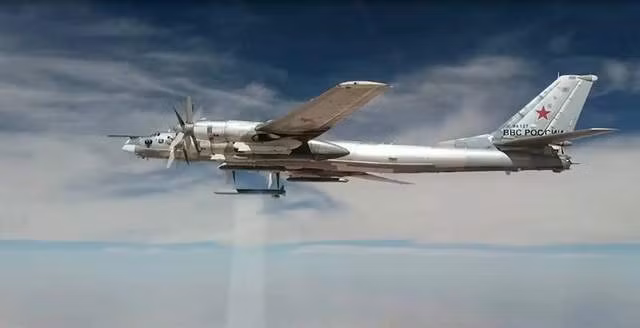 Bộ trưởng Shoigu nói rằng, ông đã chuẩn bị 10.000 "giấy chứng nhận tốt nghiệp" và dự định sẽ trực tiếp trao chúng cho những binh lính Ukraine được đào tạo từ Anh.