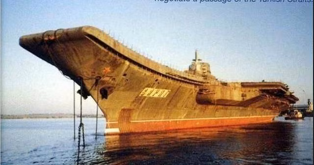 Chiếc tàu sân bay Varyag do Xưởng đóng tàu Biển Đen sản xuất, cho đến năm 1991 đã hoàn thành 68%. Nhưng do sự tan rã của Liên Xô, tàu sân bay Varyag, vốn đã bước vào giai đoạn hoàn thiện cuối, nhưng vì nhiều lý do khác nhau, đã bị đình chỉ hoạt động. 