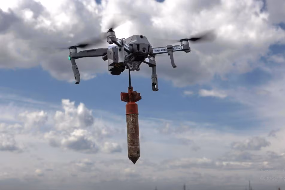 Tướng Schill tin rằng, lợi thế mà UAV cỡ nhỏ hiện nay có được trên các chiến trường (bao gồm cả Ukraine và Nga), chỉ là một “khoảnh khắc lịch sử”; cho dù hiện nay, Quân đội Ukraine đã sử dụng tới 2.500 chiếc UAV một ngày trên chiến trường.