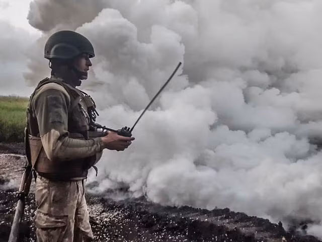 Lúc này toàn bộ trung tâm tuyến phòng ngự của Quân đội Nga nằm trong tầm bắn của pháo phản lực phóng loạt HIMARS và M270. Quân đội Ukraine hiện đang tiến công ở một số khu vực trên tiền tuyến, nhằm cố gắng đạt được mục tiêu này. 