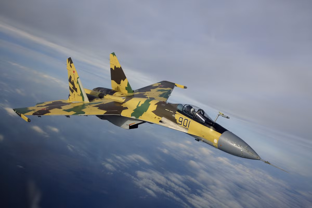 Số máy bay Su-35 được coi là có khả năng cao, đã gây ra vụ bắn hạ 4 máy bay chiến đấu chiếm ưu thế trên không Su-27 của Ukraine, ở miền Tây Ukraine vào ngày 5/3, và các đơn vị Không quân của Nga đóng tại Belarus, cũng được coi là đã thực hiện nhiệm vụ này.