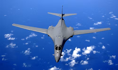 Vào năm 2020, Không quân Mỹ đã yêu cầu Quốc hội cho phép loại biên tiếp 17 chiếc B-1B, chỉ còn 45 chiếc tiếp tục phục vụ cho đến khi chúng được thay thế bằng B-21 vào cuối thập niên 2020 hoặc đầu thập niên 2030, tùy theo tiến độ của chương trình B-1B.