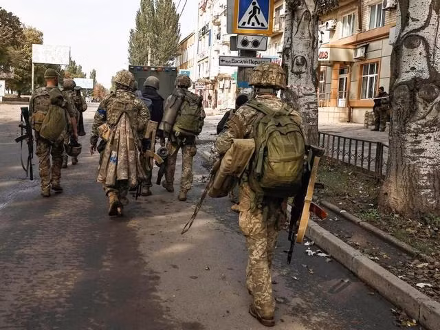 Tướng Zaluzhny cho rằng, Ukraine phải tránh rơi vào một cuộc chiến tiêu hao; bởi cuộc chiến tiêu hao có thể kéo dài nhiều năm, làm suy yếu nghiêm trọng sức mạnh quốc gia của Ukraine. Đồng thời làm “nản lòng” các quốc gia tài trợ. 